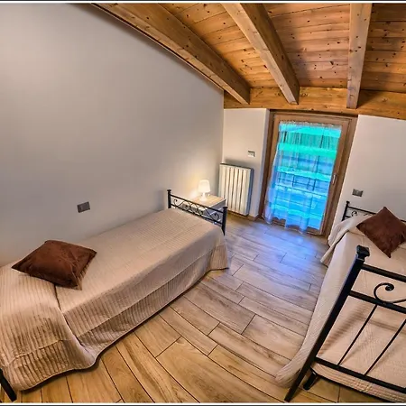 Tadi Laro Luxury Panorama Comer Colico Apartament