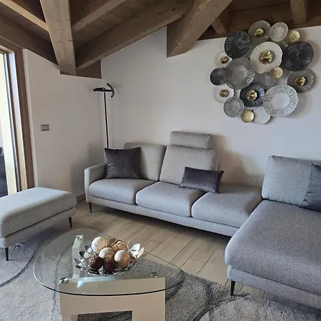 Apartament Tadi Laro Luxury Panorama Comer Colico *
