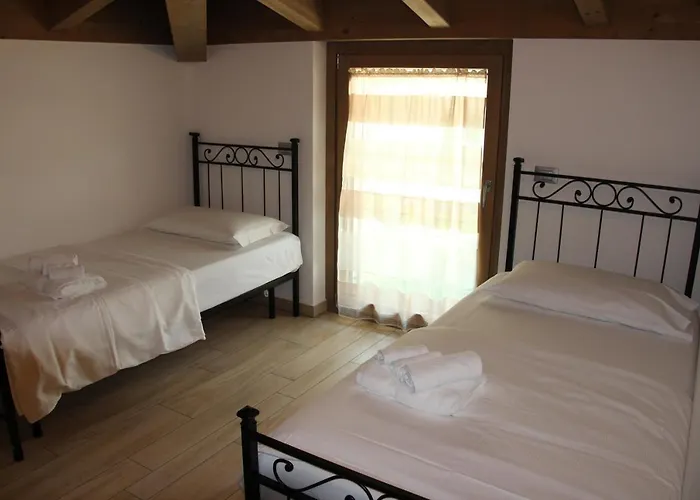 Apartment Tadi Laro Luxury Panorama Comer Colico Carriola