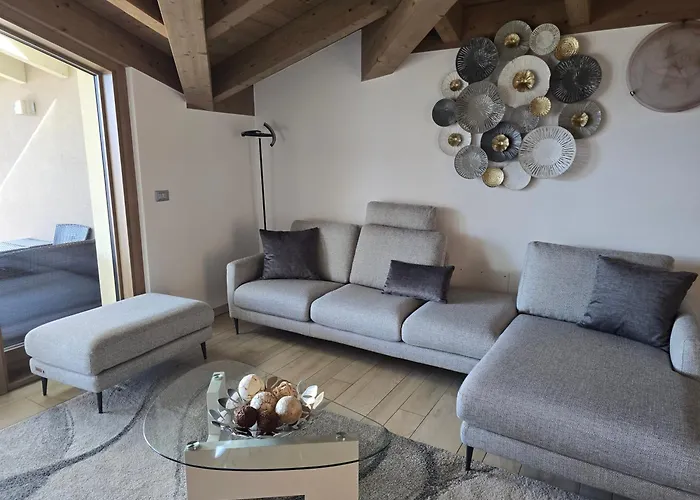 Apartament Tadi Laro Luxury Panorama Comer Colico *